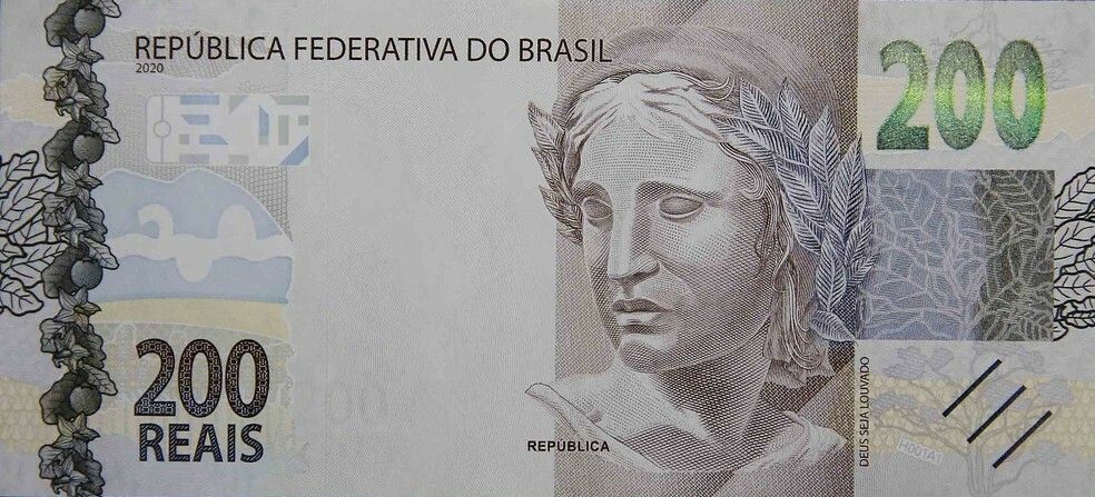 200 Reais